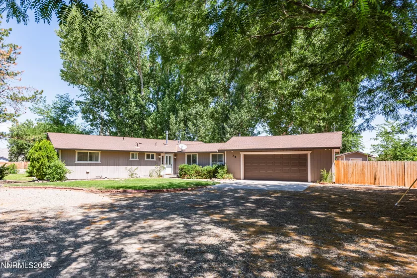 38 Willow, Yerington, Nevada 89447, 3 Bedrooms Bedrooms, ,2 BathroomsBathrooms,Residential,Residential,Willow,250052320