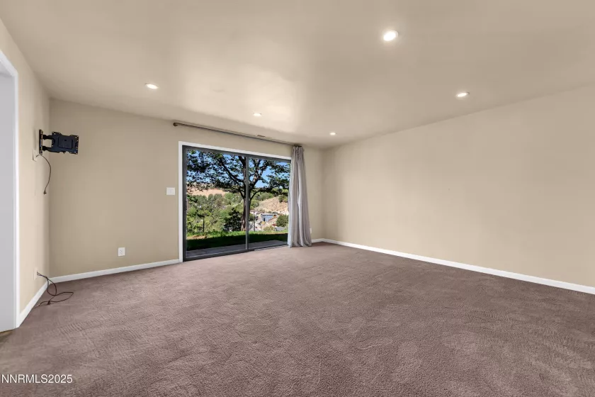 3467 Skyline, Reno, Nevada 89509, 2 Bedrooms Bedrooms, ,2 BathroomsBathrooms,Residential,Residential,Skyline,250050954