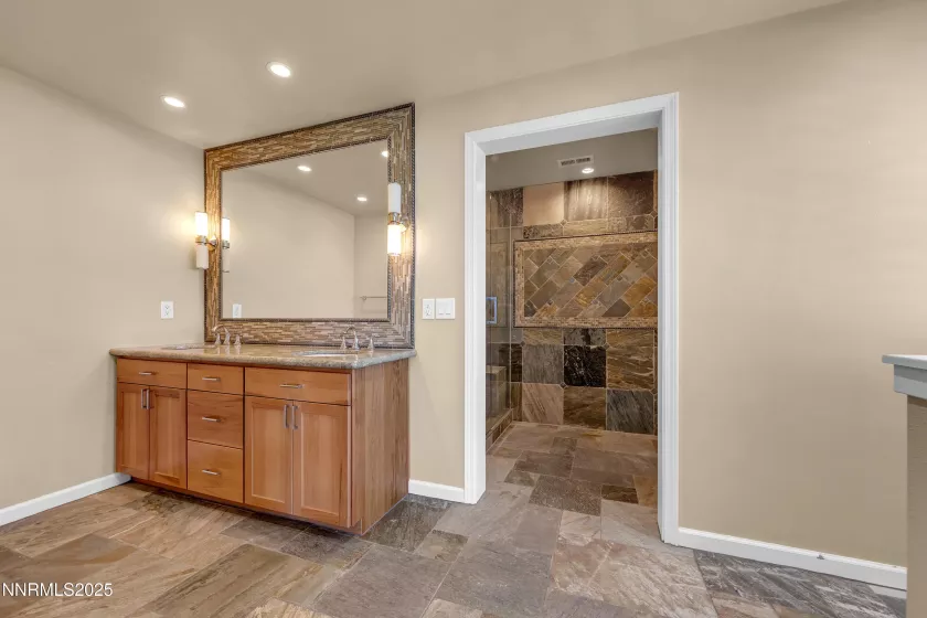 3467 Skyline, Reno, Nevada 89509, 2 Bedrooms Bedrooms, ,2 BathroomsBathrooms,Residential,Residential,Skyline,250050954
