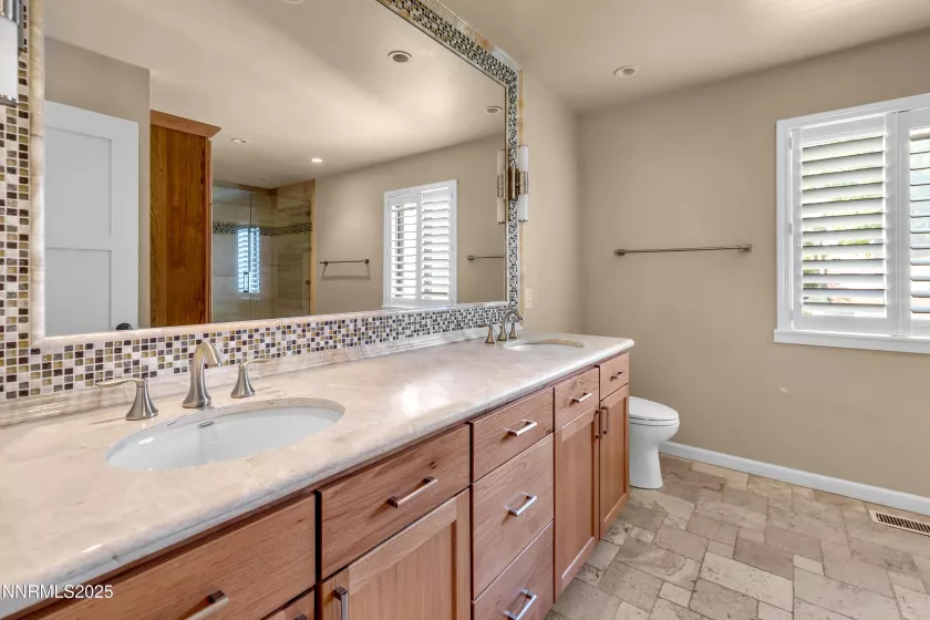 3467 Skyline, Reno, Nevada 89509, 2 Bedrooms Bedrooms, ,2 BathroomsBathrooms,Residential,Residential,Skyline,250050954
