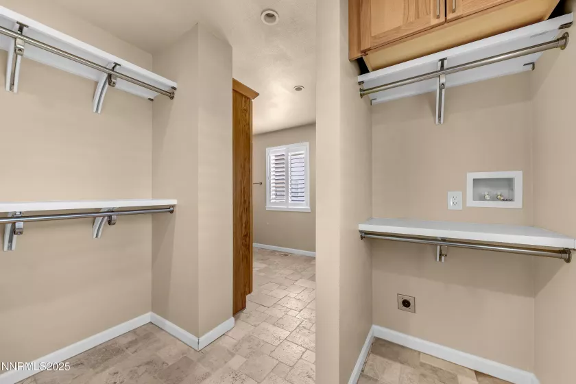 3467 Skyline, Reno, Nevada 89509, 2 Bedrooms Bedrooms, ,2 BathroomsBathrooms,Residential,Residential,Skyline,250050954