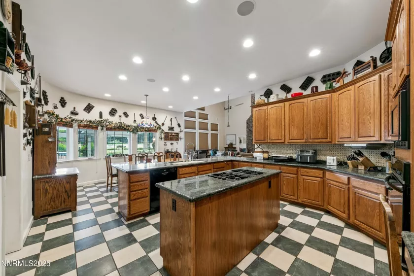 1145 Country Estates, Reno, Nevada 89511, 7 Bedrooms Bedrooms, ,8 BathroomsBathrooms,Residential,Residential,Country Estates,250052323