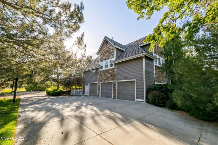 1145 Country Estates, Reno, Nevada 89511, 7 Bedrooms Bedrooms, ,8 BathroomsBathrooms,Residential,Residential,Country Estates,250052323