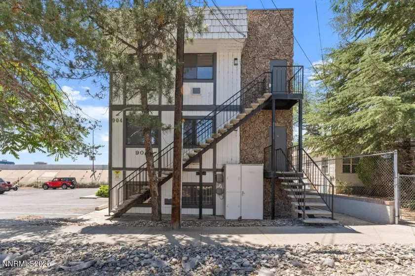 904 7th, Reno, Nevada 89503, ,Commercial Sale,Residential,7th,250052324