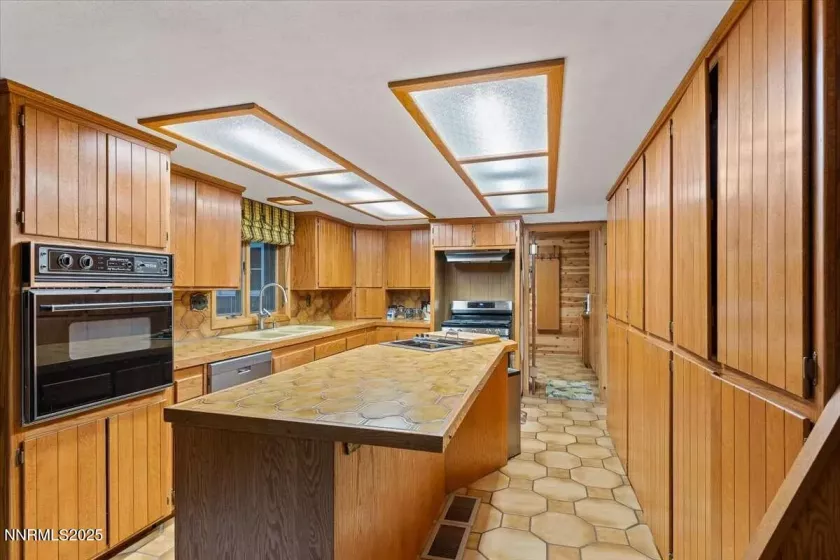16400 Logan Meadow, Reno, Nevada 89511, 3 Bedrooms Bedrooms, ,3 BathroomsBathrooms,Farm & Ranch,Residential,Logan Meadow,250052326