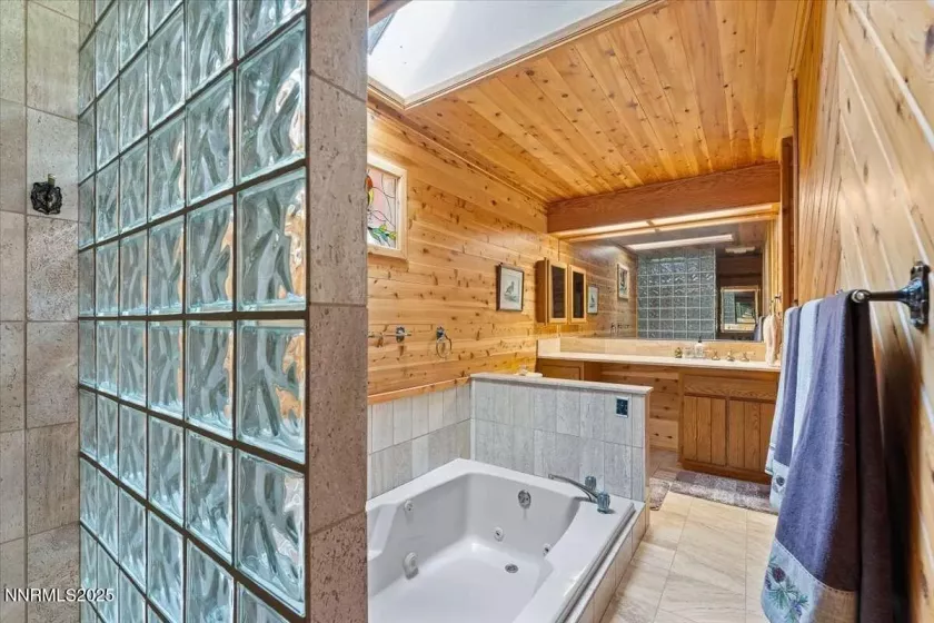 16400 Logan Meadow, Reno, Nevada 89511, 3 Bedrooms Bedrooms, ,3 BathroomsBathrooms,Farm & Ranch,Residential,Logan Meadow,250052326