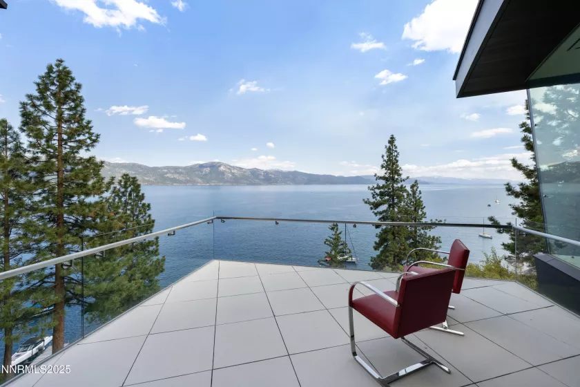 580 Gonowabie, Crystal Bay, Nevada 89402, 4 Bedrooms Bedrooms, ,5 BathroomsBathrooms,Residential,Residential,Gonowabie,250052330