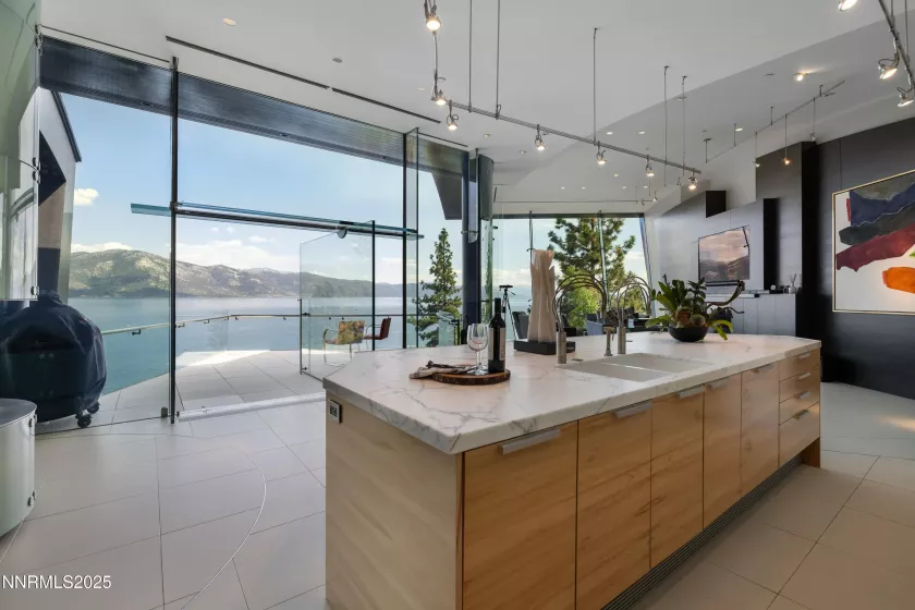 580 Gonowabie, Crystal Bay, Nevada 89402, 4 Bedrooms Bedrooms, ,5 BathroomsBathrooms,Residential,Residential,Gonowabie,250052330