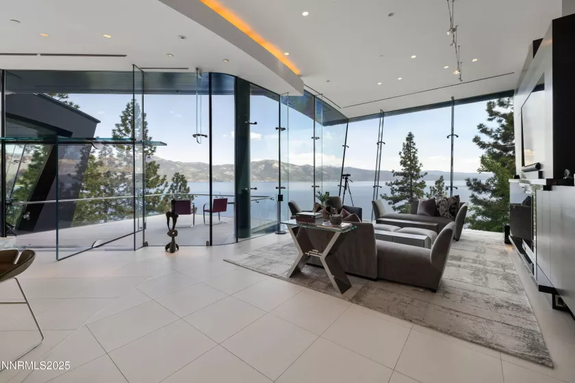 580 Gonowabie, Crystal Bay, Nevada 89402, 4 Bedrooms Bedrooms, ,5 BathroomsBathrooms,Residential,Residential,Gonowabie,250052330