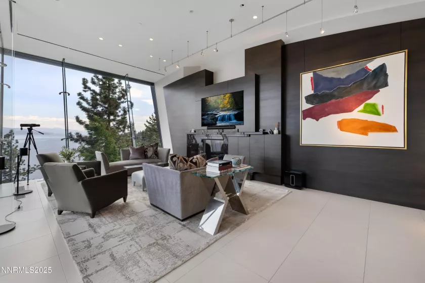 580 Gonowabie, Crystal Bay, Nevada 89402, 4 Bedrooms Bedrooms, ,5 BathroomsBathrooms,Residential,Residential,Gonowabie,250052330