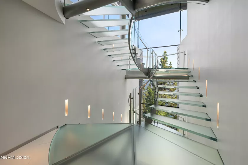 580 Gonowabie, Crystal Bay, Nevada 89402, 4 Bedrooms Bedrooms, ,5 BathroomsBathrooms,Residential,Residential,Gonowabie,250052330