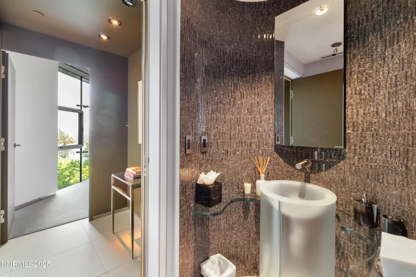 580 Gonowabie, Crystal Bay, Nevada 89402, 4 Bedrooms Bedrooms, ,5 BathroomsBathrooms,Residential,Residential,Gonowabie,250052330