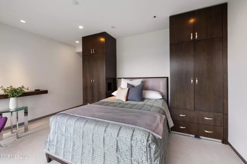 580 Gonowabie, Crystal Bay, Nevada 89402, 4 Bedrooms Bedrooms, ,5 BathroomsBathrooms,Residential,Residential,Gonowabie,250052330