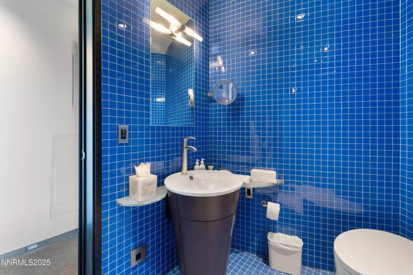 580 Gonowabie, Crystal Bay, Nevada 89402, 4 Bedrooms Bedrooms, ,5 BathroomsBathrooms,Residential,Residential,Gonowabie,250052330