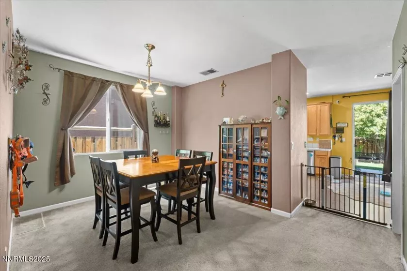 7221 Windswept, Sparks, Nevada 89436, 4 Bedrooms Bedrooms, ,3 BathroomsBathrooms,Residential,Residential,Windswept,250052338