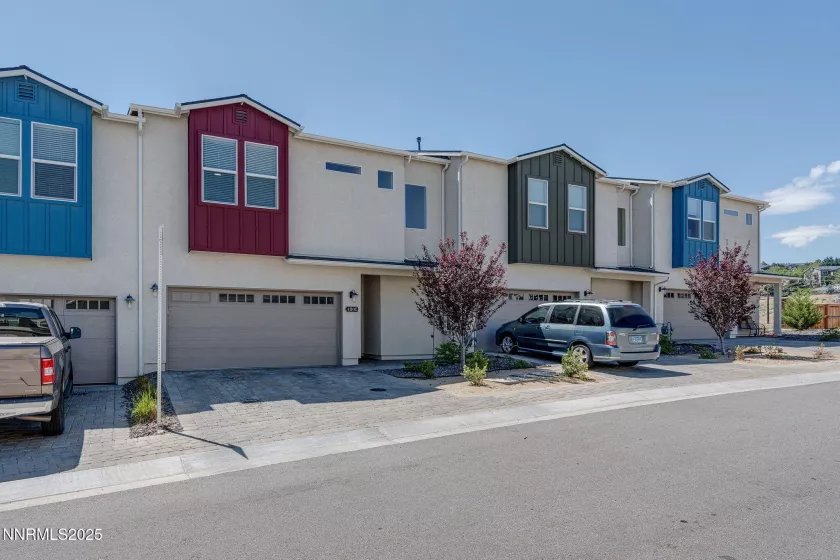 4808 Black Falcon, Sun Valley, Nevada 89433, 3 Bedrooms Bedrooms, ,3 BathroomsBathrooms,Residential,Residential,Black Falcon,250052346