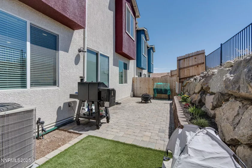 4808 Black Falcon, Sun Valley, Nevada 89433, 3 Bedrooms Bedrooms, ,3 BathroomsBathrooms,Residential,Residential,Black Falcon,250052346