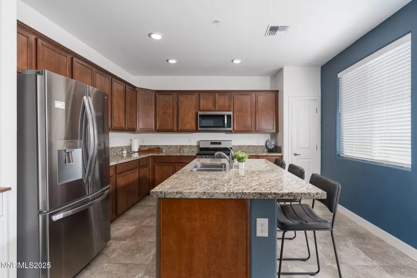 4808 Black Falcon, Sun Valley, Nevada 89433, 3 Bedrooms Bedrooms, ,3 BathroomsBathrooms,Residential,Residential,Black Falcon,250052346