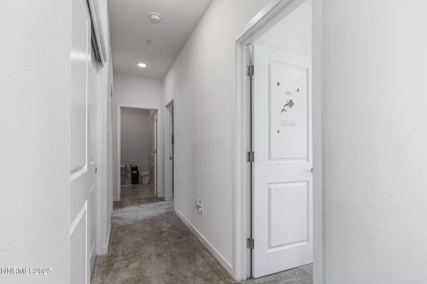 4808 Black Falcon, Sun Valley, Nevada 89433, 3 Bedrooms Bedrooms, ,3 BathroomsBathrooms,Residential,Residential,Black Falcon,250052346
