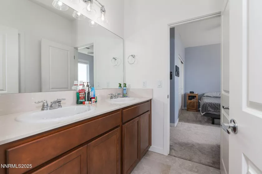 4808 Black Falcon, Sun Valley, Nevada 89433, 3 Bedrooms Bedrooms, ,3 BathroomsBathrooms,Residential,Residential,Black Falcon,250052346
