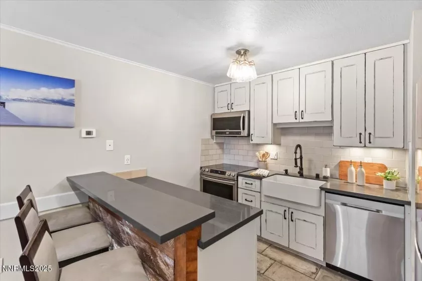 872 Tanager, Incline Village, Nevada 89451, 1 Bedroom Bedrooms, ,1 BathroomBathrooms,Residential,Residential,Tanager,250052347