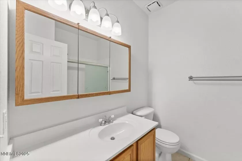 10040 Windy Creek, Reno, Nevada 89506, 4 Bedrooms Bedrooms, ,2 BathroomsBathrooms,Residential,Residential,Windy Creek,250052348