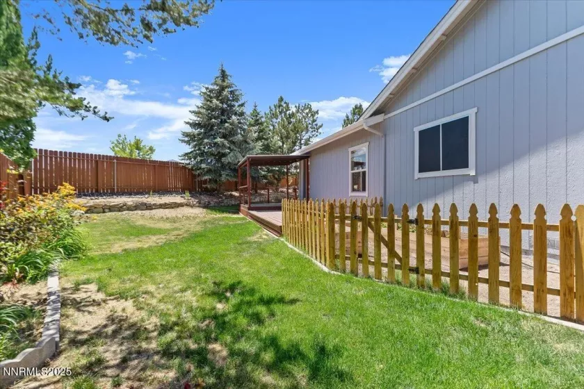 10040 Windy Creek, Reno, Nevada 89506, 4 Bedrooms Bedrooms, ,2 BathroomsBathrooms,Residential,Residential,Windy Creek,250052348