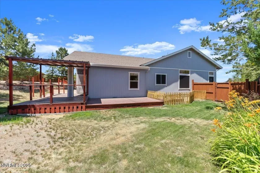 10040 Windy Creek, Reno, Nevada 89506, 4 Bedrooms Bedrooms, ,2 BathroomsBathrooms,Residential,Residential,Windy Creek,250052348