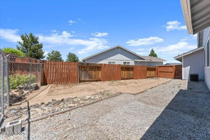 10040 Windy Creek, Reno, Nevada 89506, 4 Bedrooms Bedrooms, ,2 BathroomsBathrooms,Residential,Residential,Windy Creek,250052348