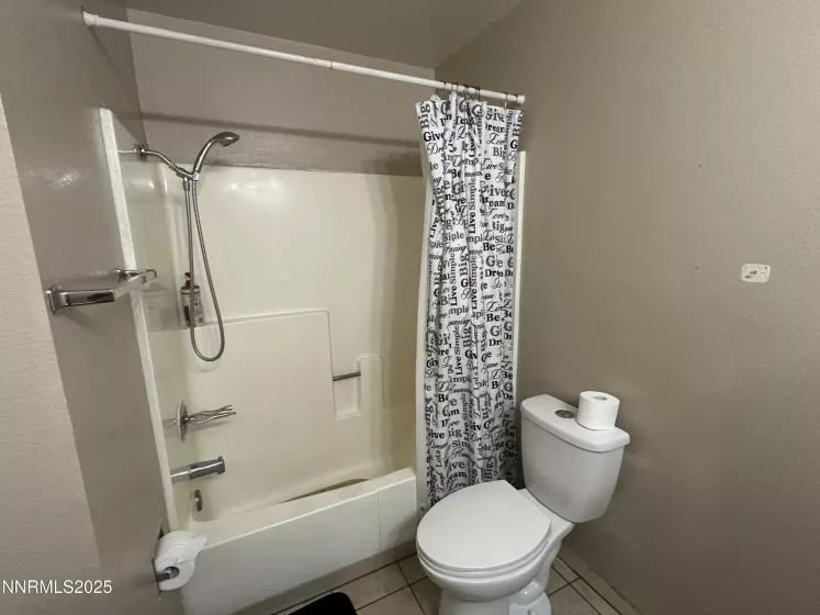863 Nutmeg, Reno, Nevada 89502, 2 Bedrooms Bedrooms, ,2 BathroomsBathrooms,Residential,Residential,Nutmeg,250052349
