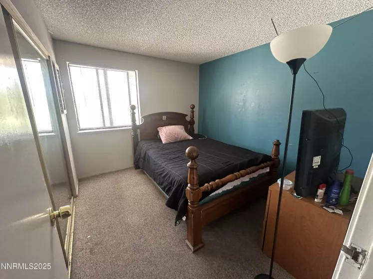 863 Nutmeg, Reno, Nevada 89502, 2 Bedrooms Bedrooms, ,2 BathroomsBathrooms,Residential,Residential,Nutmeg,250052349