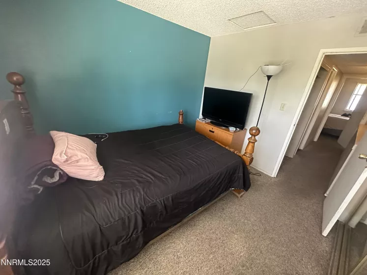 863 Nutmeg, Reno, Nevada 89502, 2 Bedrooms Bedrooms, ,2 BathroomsBathrooms,Residential,Residential,Nutmeg,250052349