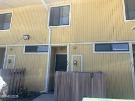 863 Nutmeg, Reno, Nevada 89502, 2 Bedrooms Bedrooms, ,2 BathroomsBathrooms,Residential,Residential,Nutmeg,250052349