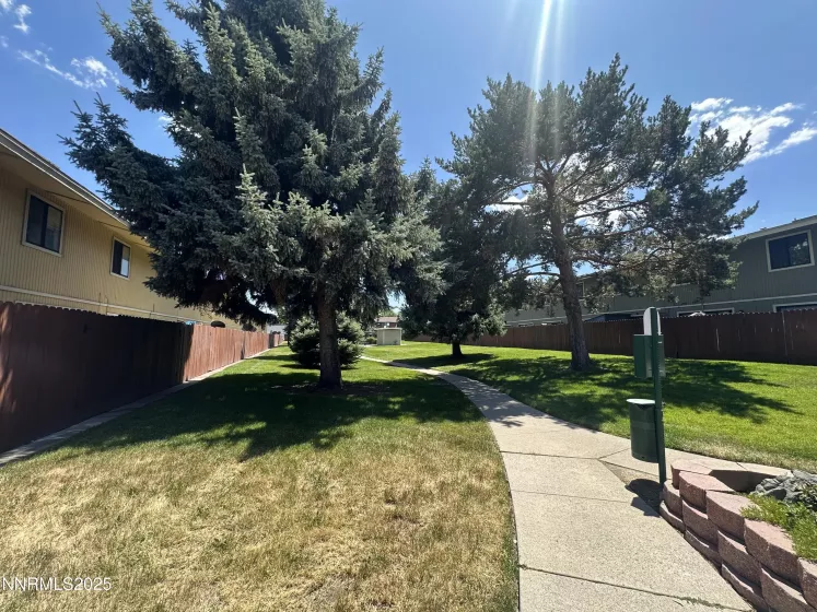 863 Nutmeg, Reno, Nevada 89502, 2 Bedrooms Bedrooms, ,2 BathroomsBathrooms,Residential,Residential,Nutmeg,250052349