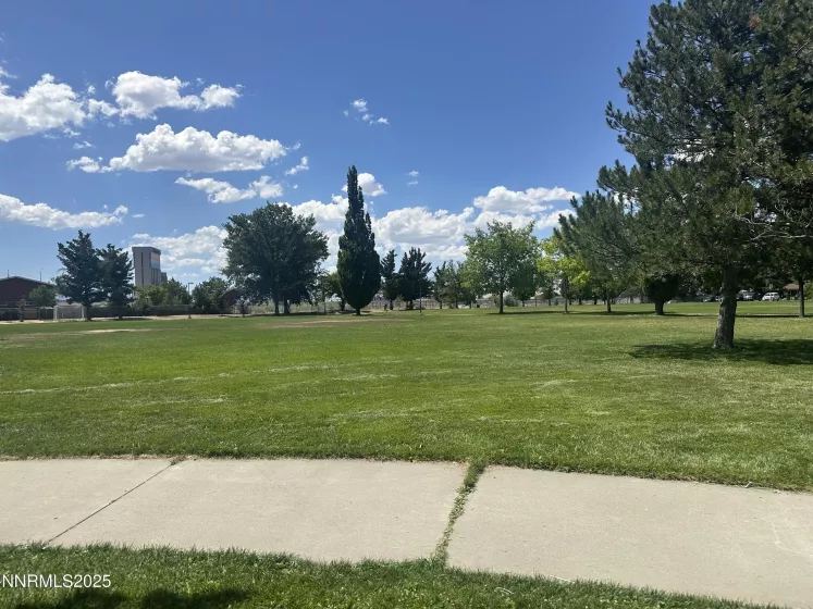 863 Nutmeg, Reno, Nevada 89502, 2 Bedrooms Bedrooms, ,2 BathroomsBathrooms,Residential,Residential,Nutmeg,250052349