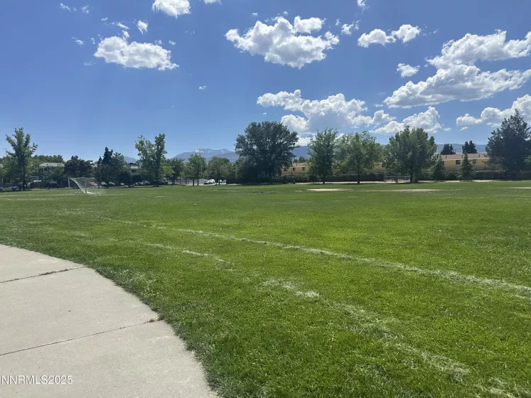 863 Nutmeg, Reno, Nevada 89502, 2 Bedrooms Bedrooms, ,2 BathroomsBathrooms,Residential,Residential,Nutmeg,250052349