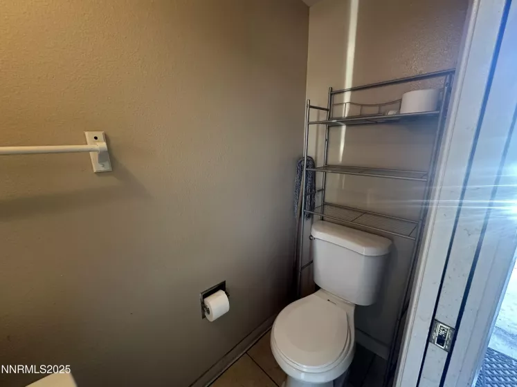 863 Nutmeg, Reno, Nevada 89502, 2 Bedrooms Bedrooms, ,2 BathroomsBathrooms,Residential,Residential,Nutmeg,250052349