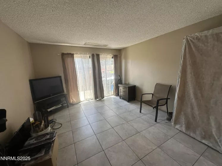 863 Nutmeg, Reno, Nevada 89502, 2 Bedrooms Bedrooms, ,2 BathroomsBathrooms,Residential,Residential,Nutmeg,250052349