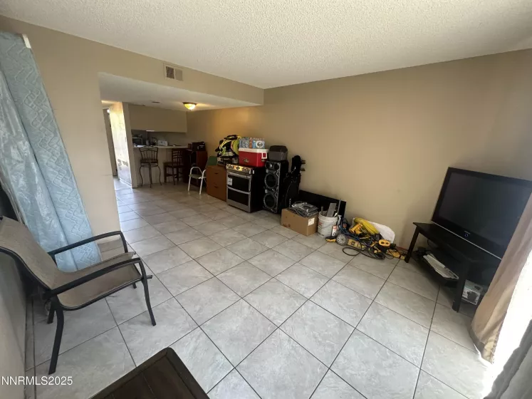 863 Nutmeg, Reno, Nevada 89502, 2 Bedrooms Bedrooms, ,2 BathroomsBathrooms,Residential,Residential,Nutmeg,250052349