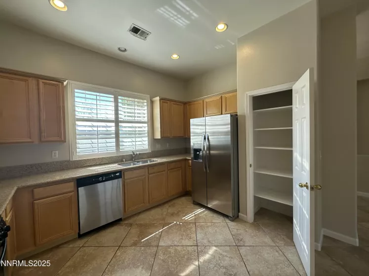10175 Coyote Creek, Reno, Nevada 89521, 3 Bedrooms Bedrooms, ,2 BathroomsBathrooms,Residential Lease,Manufactured,Coyote Creek,250052350