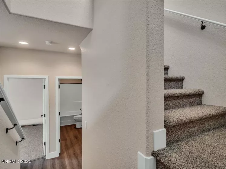 469 Blackbird, Gardnerville, Nevada 89410, 2 Bedrooms Bedrooms, ,2 BathroomsBathrooms,Residential,Residential,Blackbird,250052351