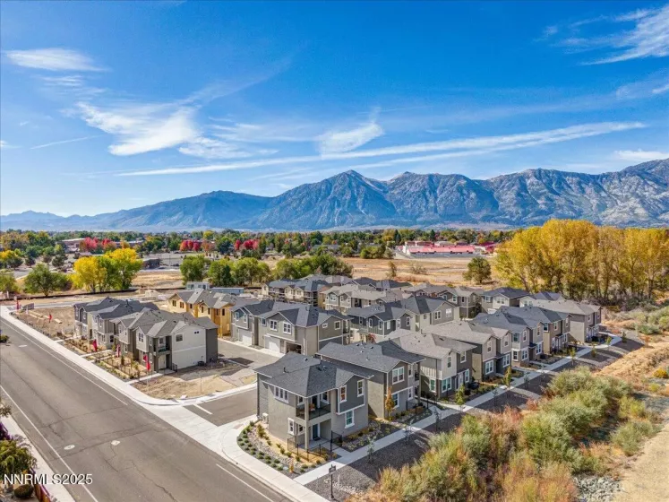 469 Blackbird, Gardnerville, Nevada 89410, 2 Bedrooms Bedrooms, ,2 BathroomsBathrooms,Residential,Residential,Blackbird,250052351