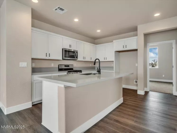 451 Blackbird, Gardnerville, Nevada 89410, 2 Bedrooms Bedrooms, ,2 BathroomsBathrooms,Residential,Residential,Blackbird,250052353