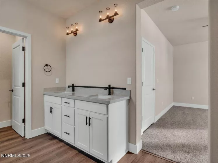 451 Blackbird, Gardnerville, Nevada 89410, 2 Bedrooms Bedrooms, ,2 BathroomsBathrooms,Residential,Residential,Blackbird,250052353