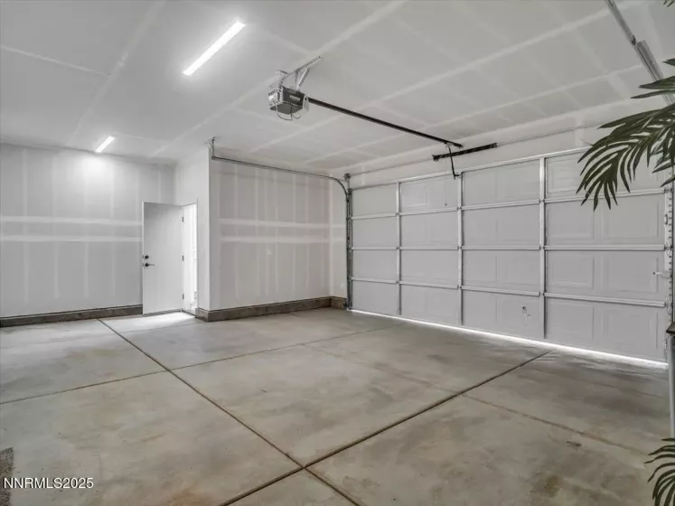 451 Blackbird, Gardnerville, Nevada 89410, 2 Bedrooms Bedrooms, ,2 BathroomsBathrooms,Residential,Residential,Blackbird,250052353