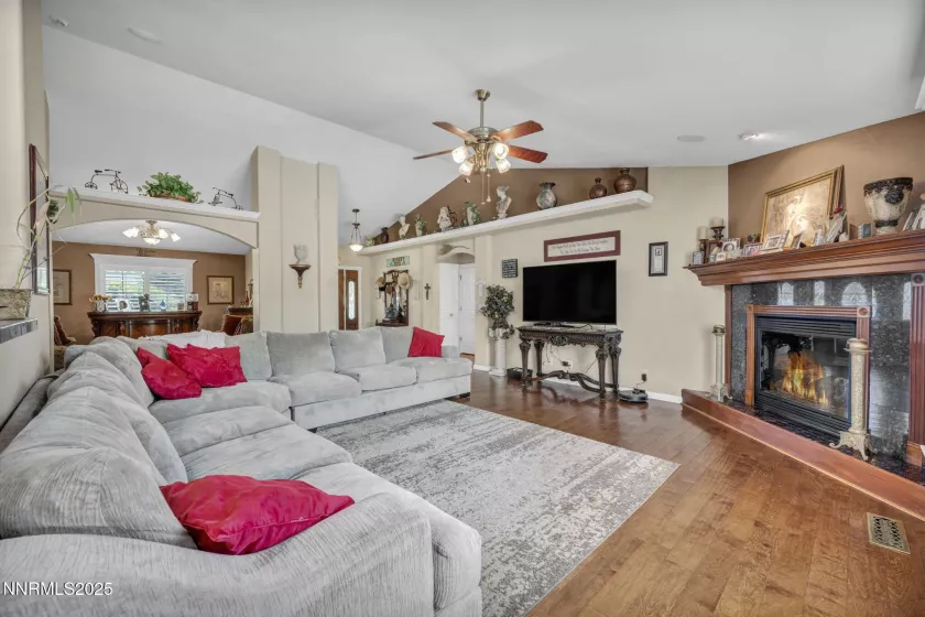 2862 Sierra Mesa, Minden, Nevada 89423, 3 Bedrooms Bedrooms, ,2 BathroomsBathrooms,Residential,Residential,Sierra Mesa,250052355