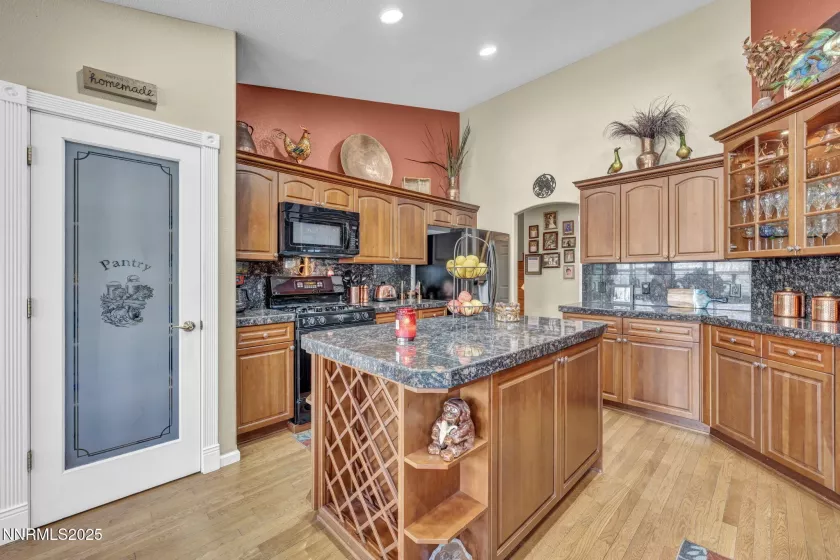 2862 Sierra Mesa, Minden, Nevada 89423, 3 Bedrooms Bedrooms, ,2 BathroomsBathrooms,Residential,Residential,Sierra Mesa,250052355