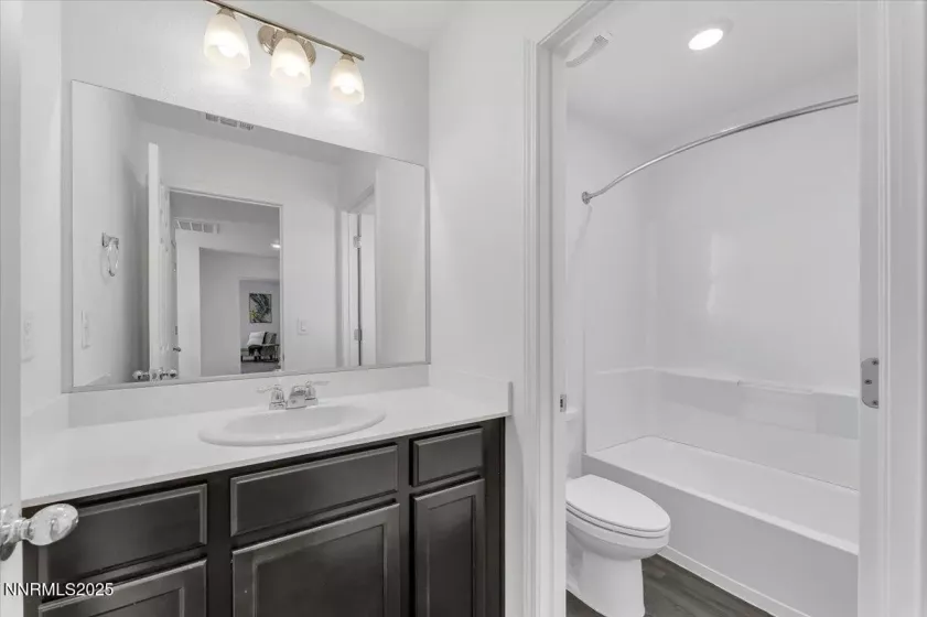 1394 Granary Park, Sparks, Nevada 89436, 4 Bedrooms Bedrooms, ,3 BathroomsBathrooms,Residential,Residential,Granary Park,250052356