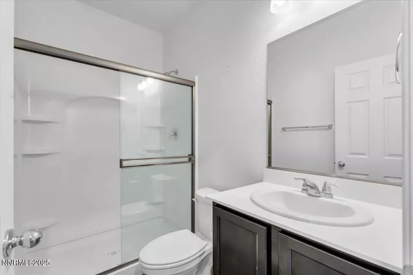 1394 Granary Park, Sparks, Nevada 89436, 4 Bedrooms Bedrooms, ,3 BathroomsBathrooms,Residential,Residential,Granary Park,250052356