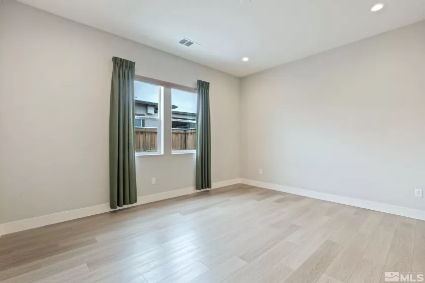 7393 Oakmont, Sparks, Nevada 89441, 2 Bedrooms Bedrooms, ,2 BathroomsBathrooms,Residential,Residential,Oakmont,250004203
